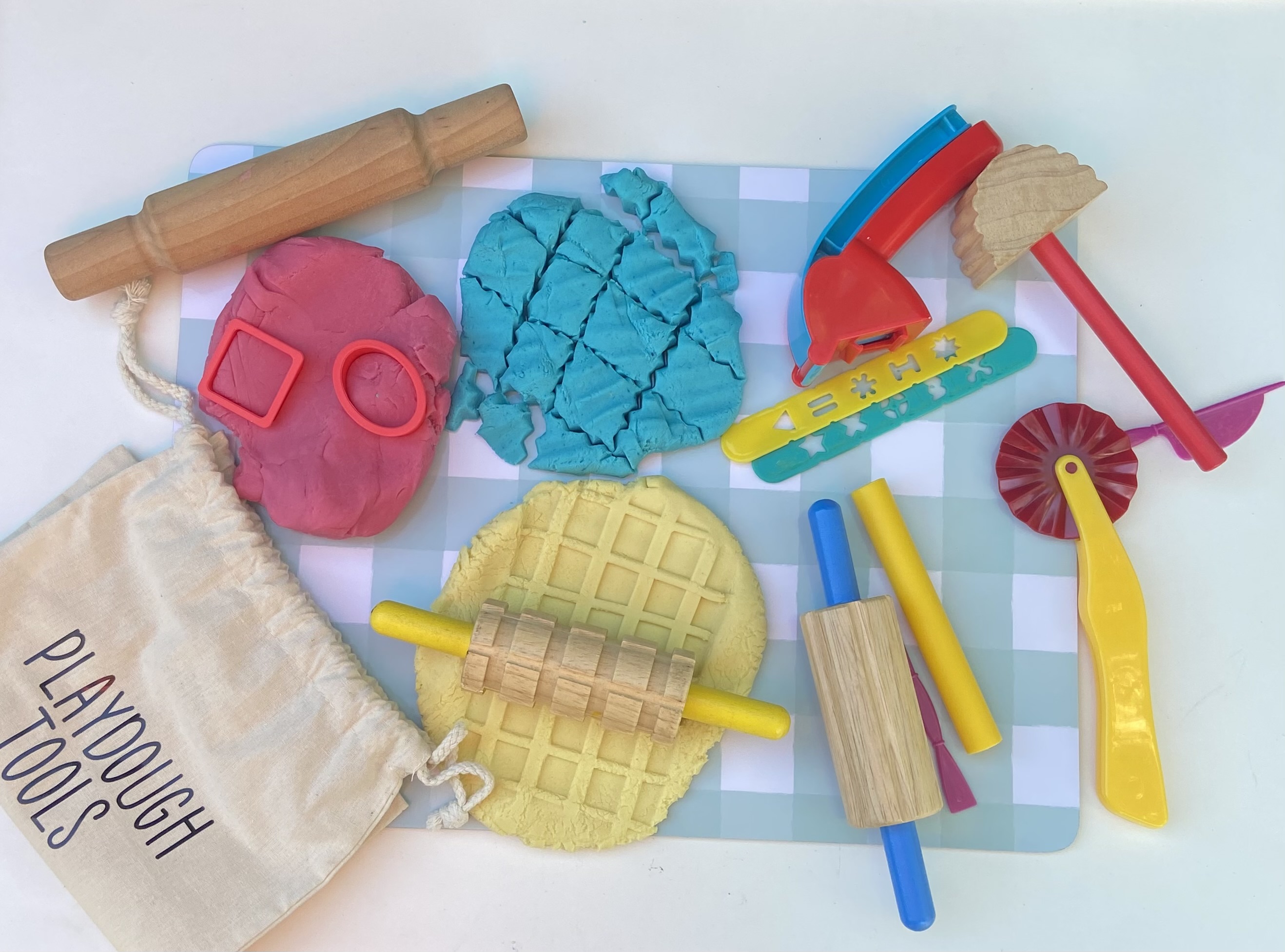 Little Hands Playdough action photo