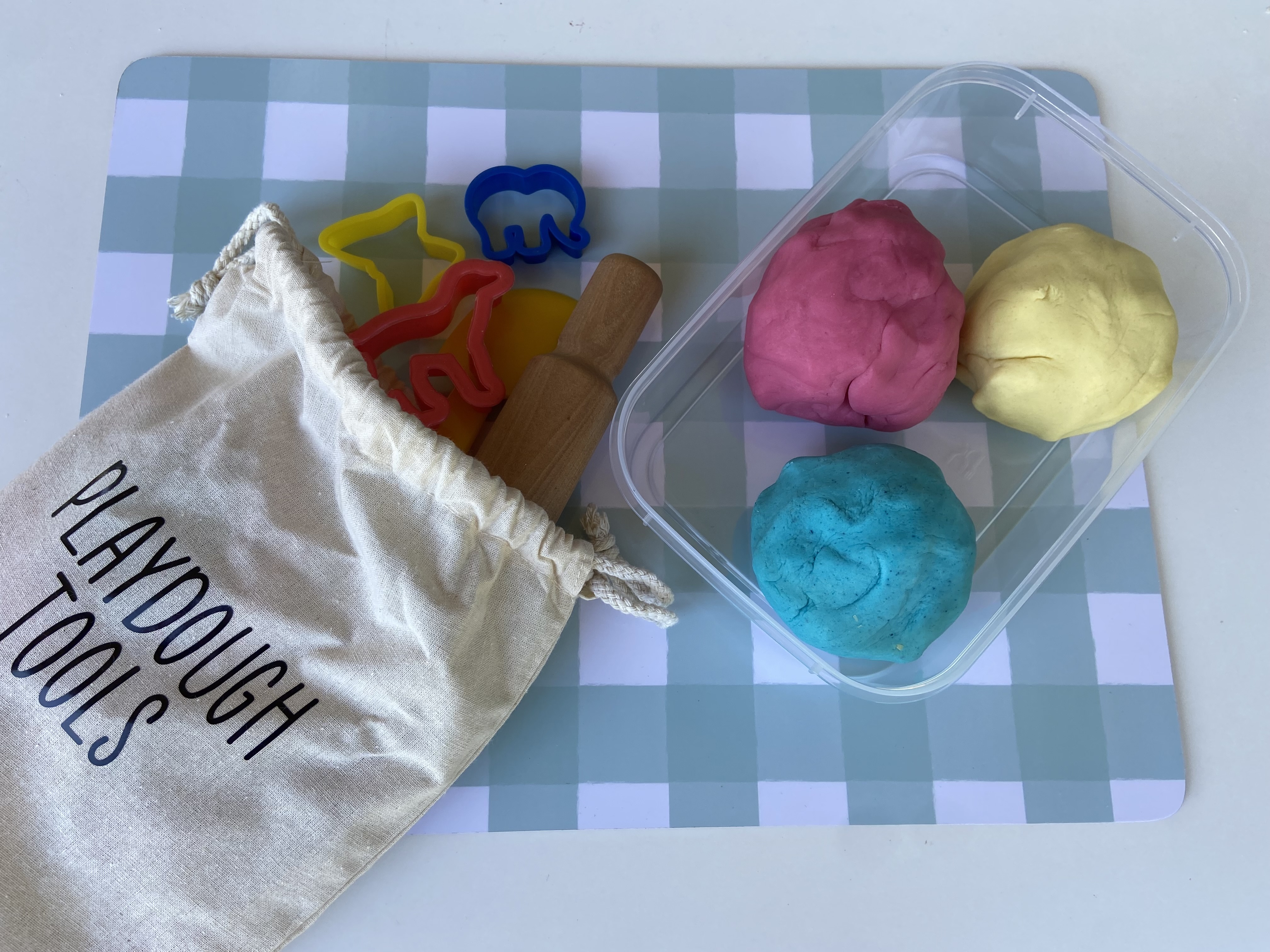 Little Hands Playdough action photo