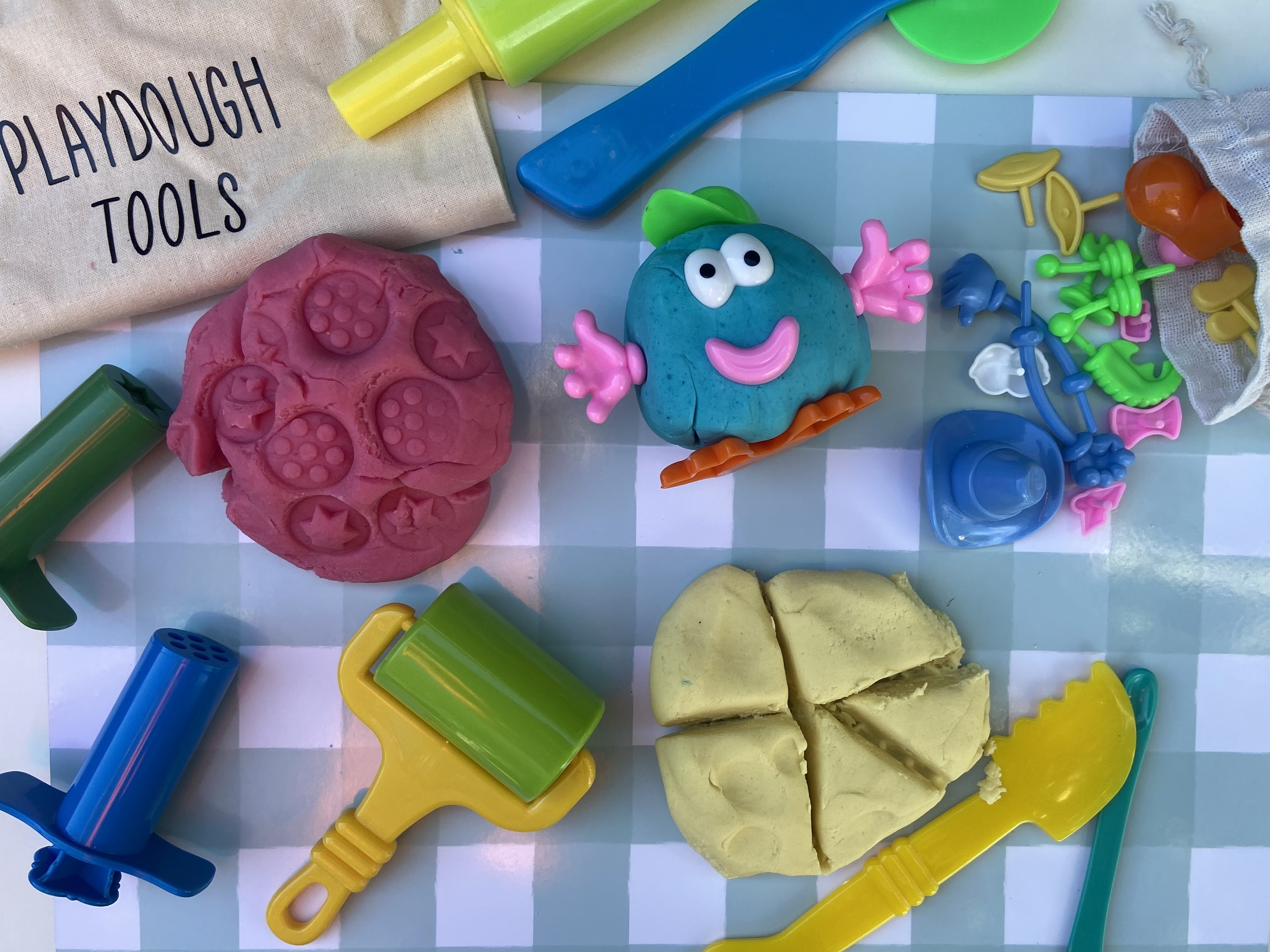 Little Hands Playdough action photo